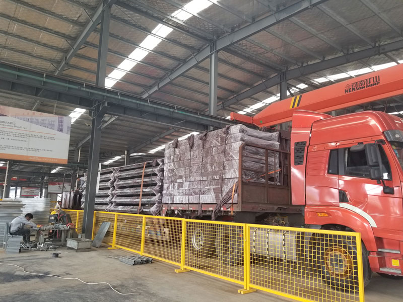 第二批江蘇公交候車亭發貨案例