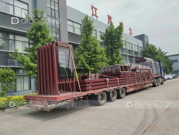 山東智慧公交站發貨圖片